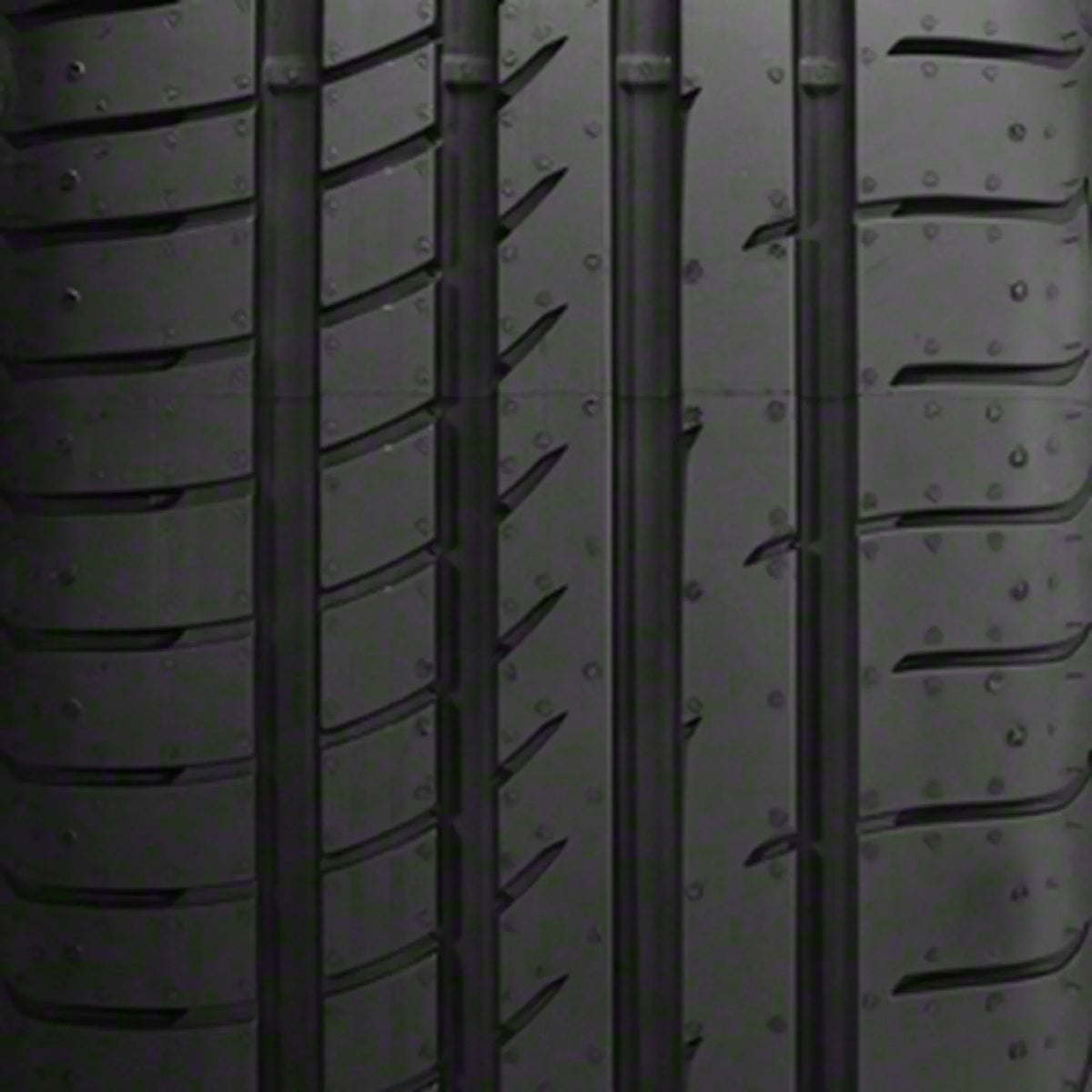 Goodyear Eagle F1 Asymmetric 2 UHP Sizeummer 265/40ZR19 98Y Passenger Tire