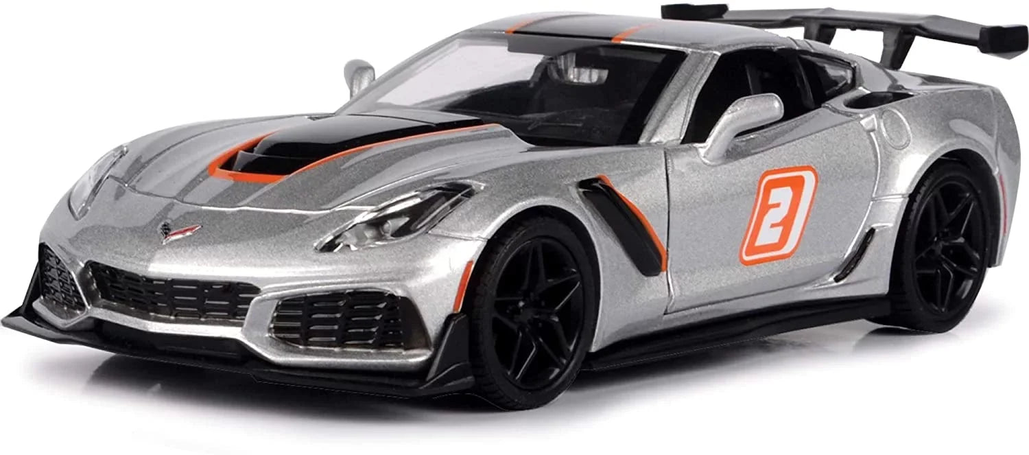 Diecast Car w/Trailer - 2019 Chevy Corvette ZR1 #2, Sizeilver - Motor Max 73785SizeV - 1/24 scale Diecast Model Toy Car