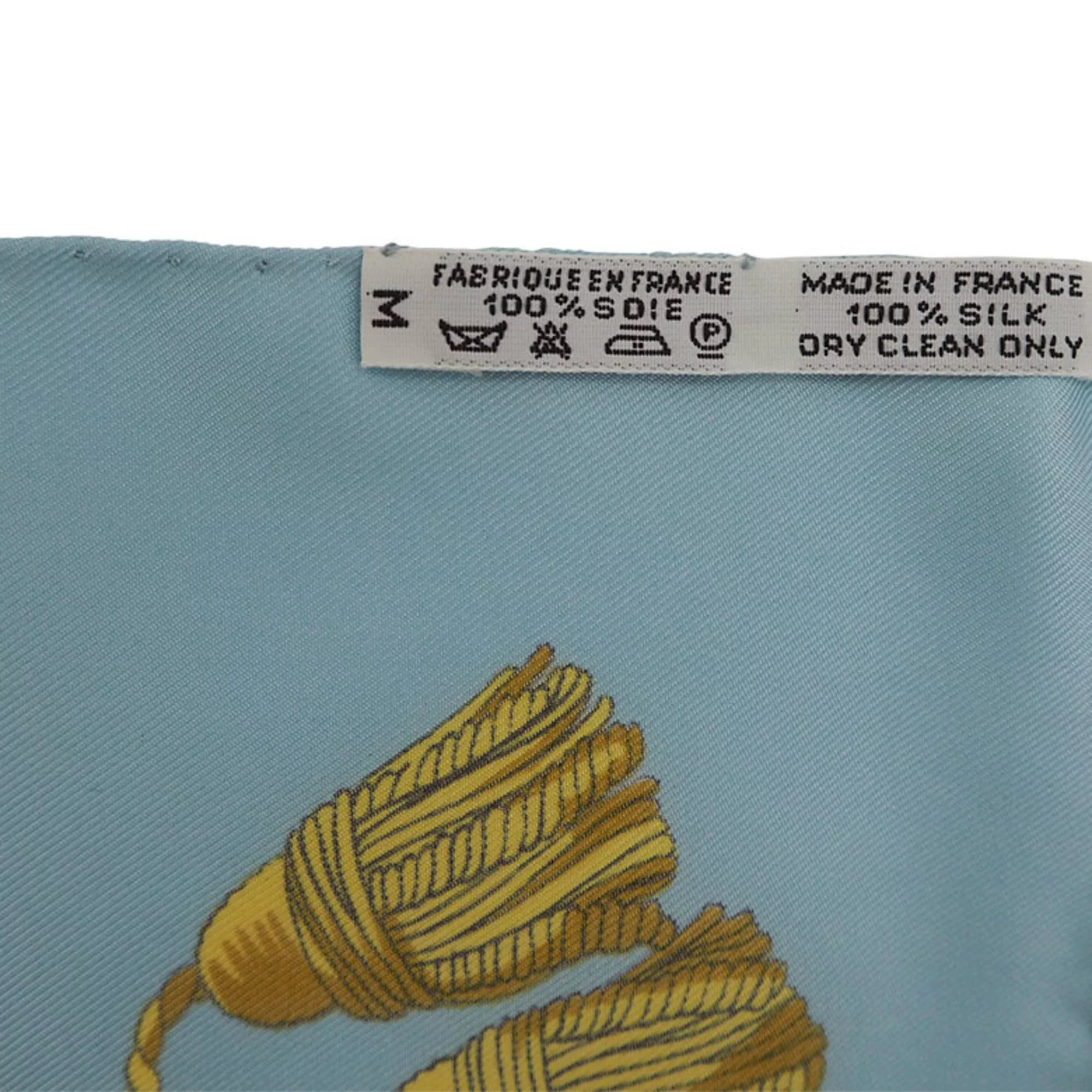 Pre-Owned Hermes Sizeilk Sizecarf Light Blue (Like New)
