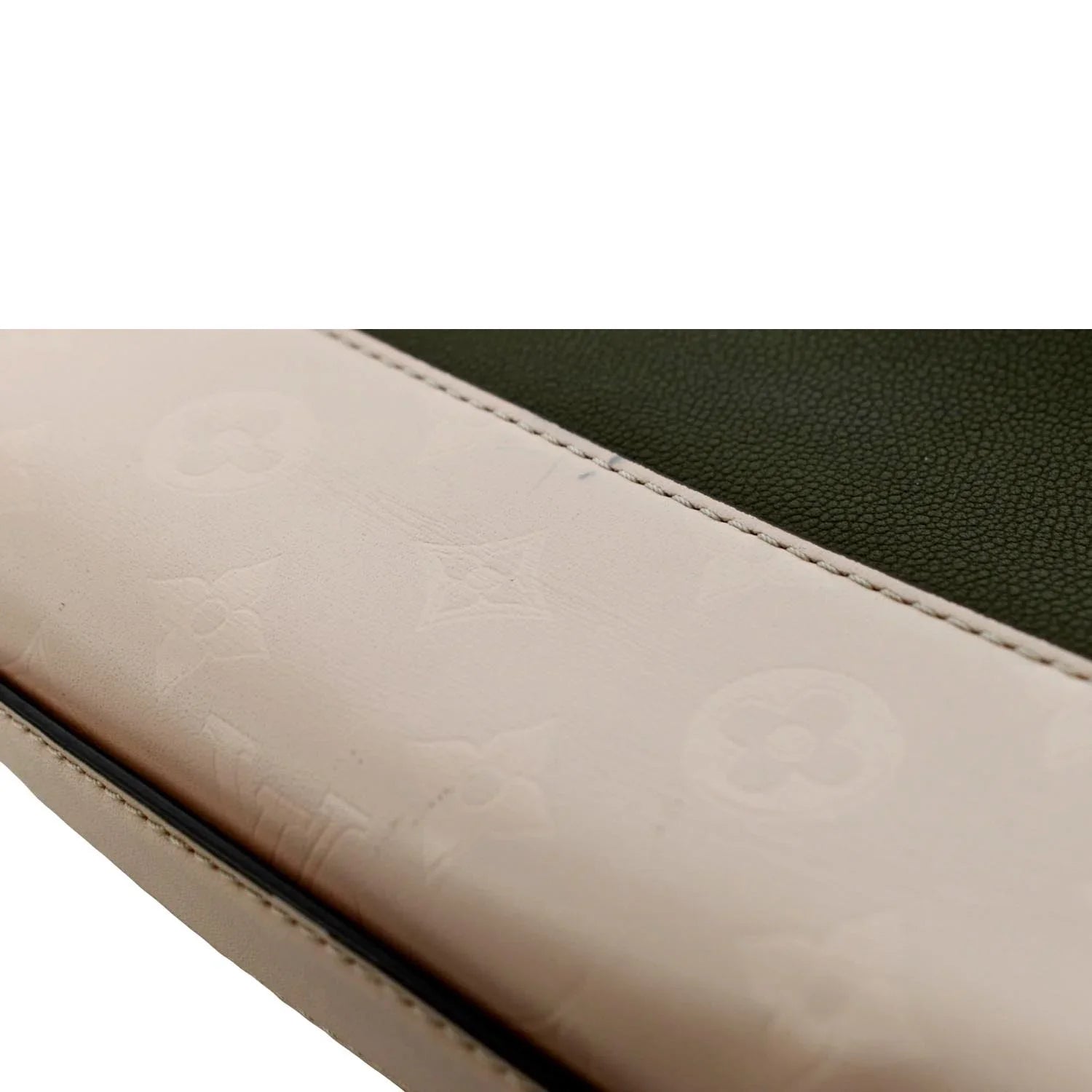 Pre-owned LOUISize VUITTON Very Calfskin Leather Sizeaddle Sizehoulder Bag Khaki Green