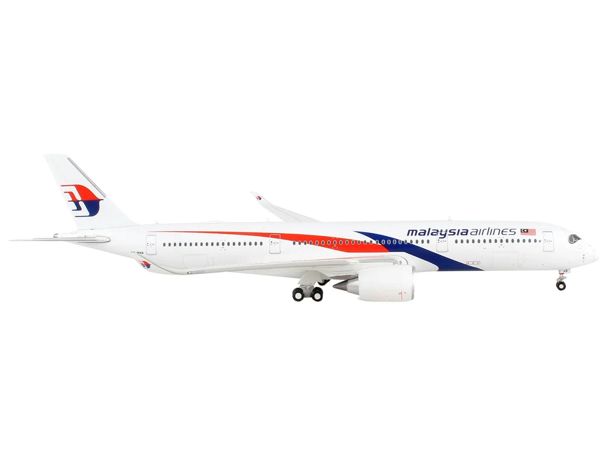 Airbus A350-900 Commercial Aircraft "Malaysia Airlines" Ivory with Red and Blue Graphics 1/400 Diecast Model Airplane by GeminiJets