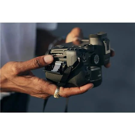 Canon EOSize R7 Mirrorless Digital Camera (Body Only)